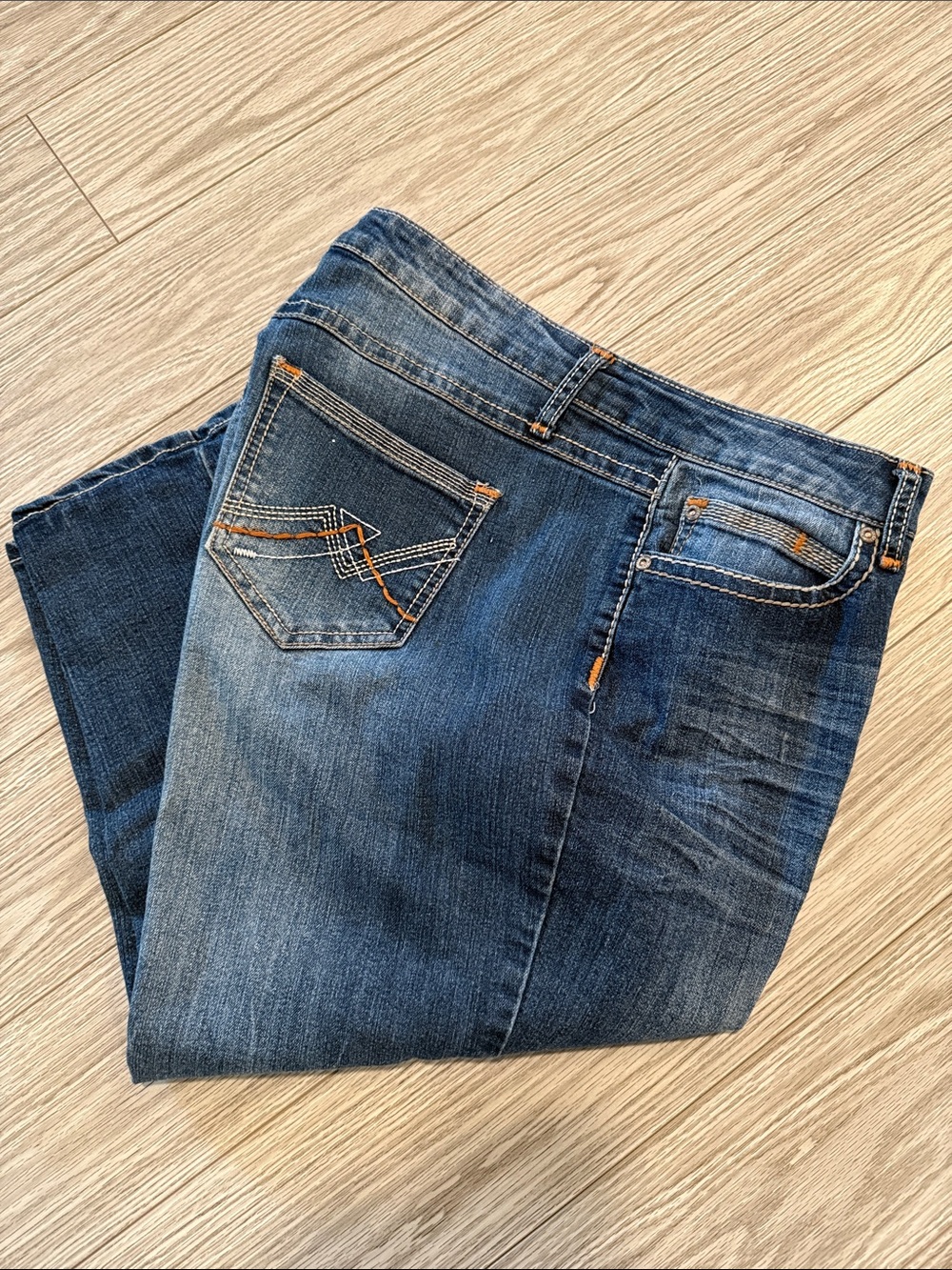 🏖️ Cato Blue Relaxed Fit Denim Capris